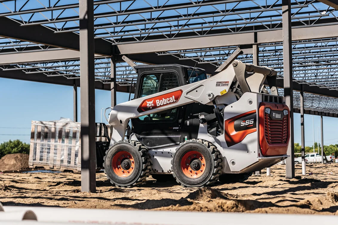 Bobcat S86 – Built for Power, Durability, and Versatility