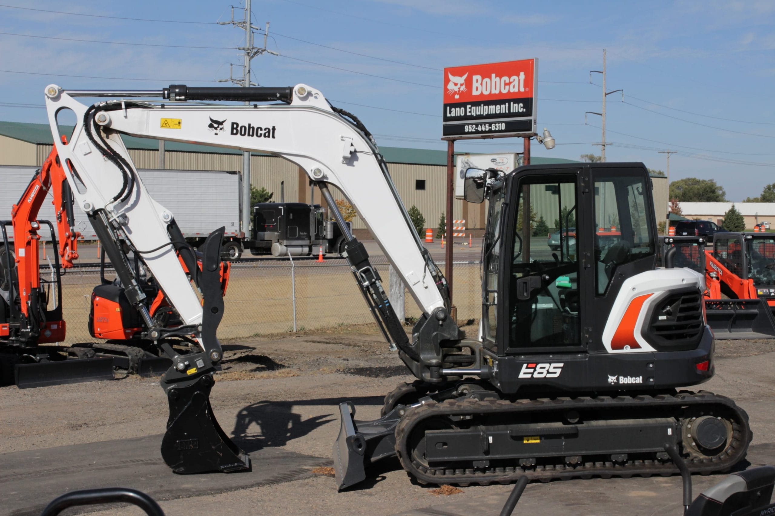 AWNI Bobcat Coop Excavators - Lano Equipment, Inc.