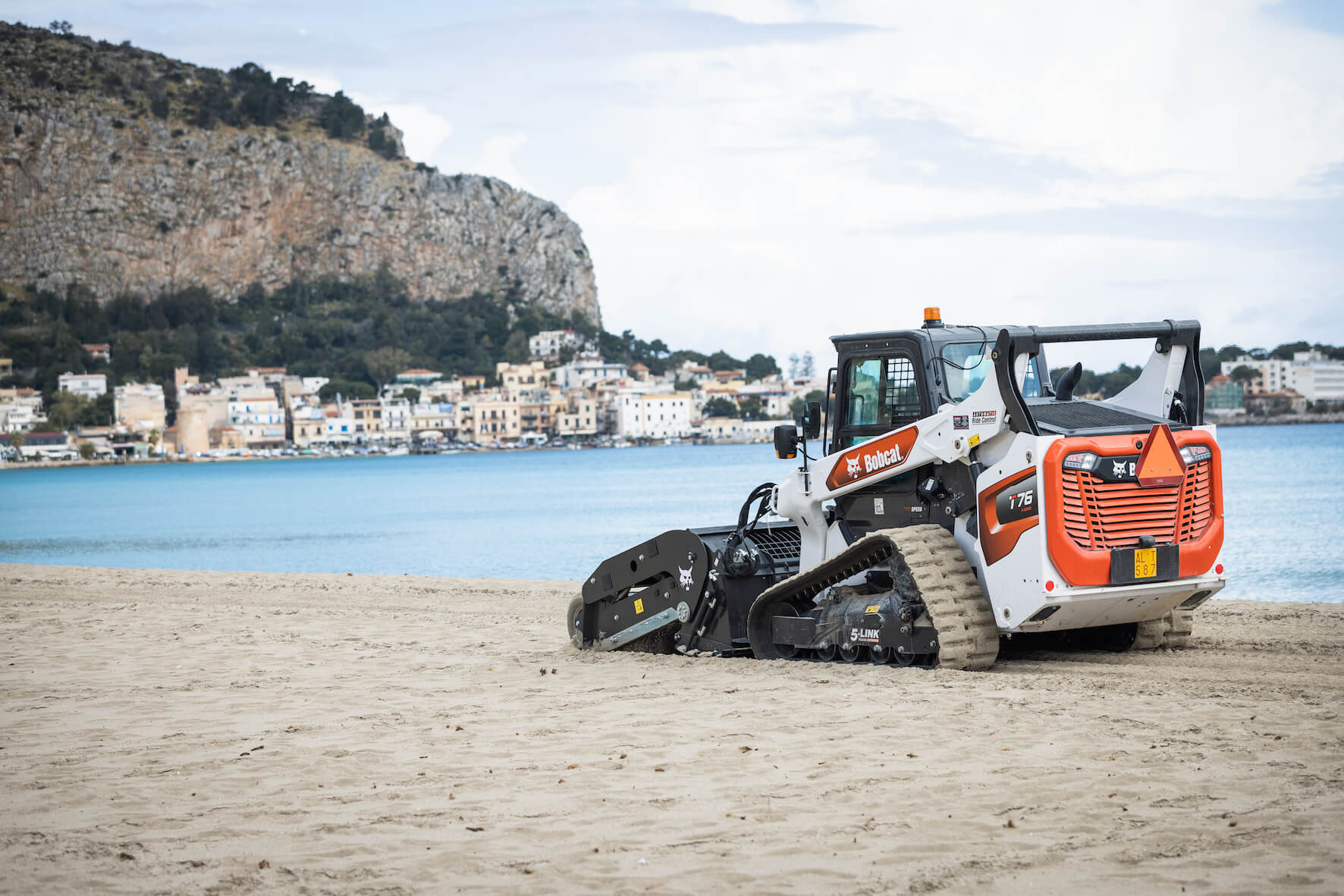 Need a Bobcat T76 for a short time?